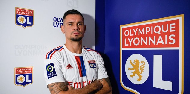 Lyon Dejan Lovren’i transfer ettiğini açıkladı!