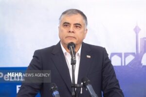 İran petrol bakanı istifa etti, cumhurbaşkanı bekçi atadı